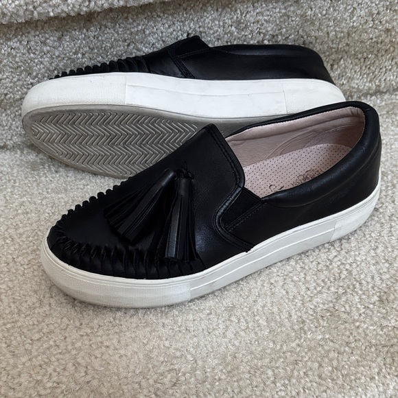 Vince Camuto Black Leather Loafers with Tassels - Picture 6 of 8
